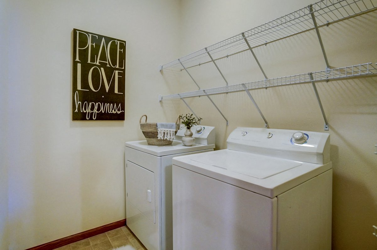 Gallery Photo 12